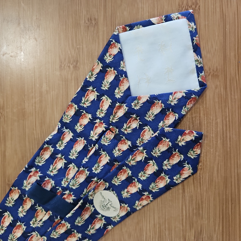 LAST CALL: Tommy Bahama Pineapple Tie - Picture 2 of 3